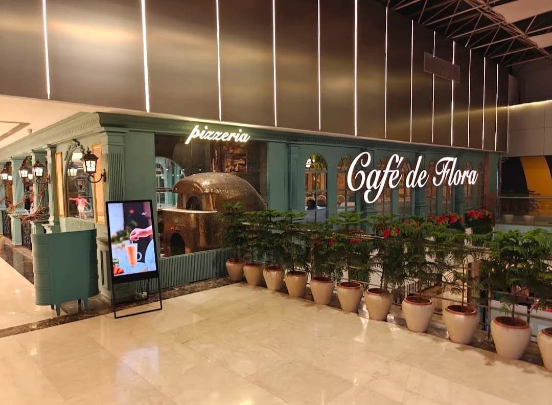 Café De Flora Pizzeria & Copper Oven