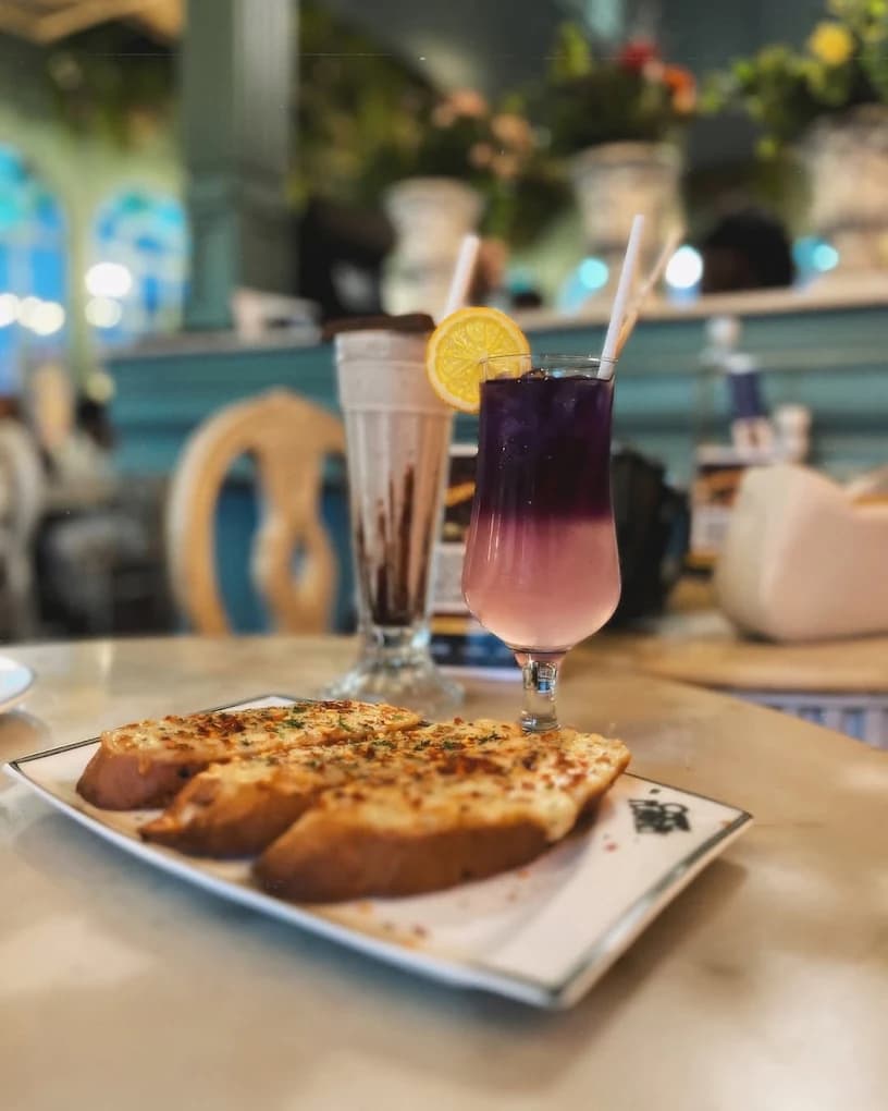 Lavender Elderflower Botanical Spritz